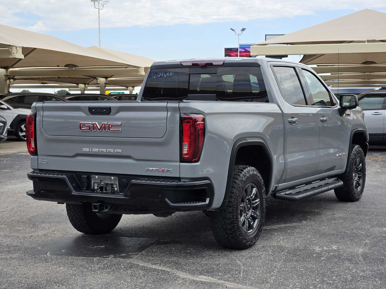 2024 GMC Sierra 1500 AT4X