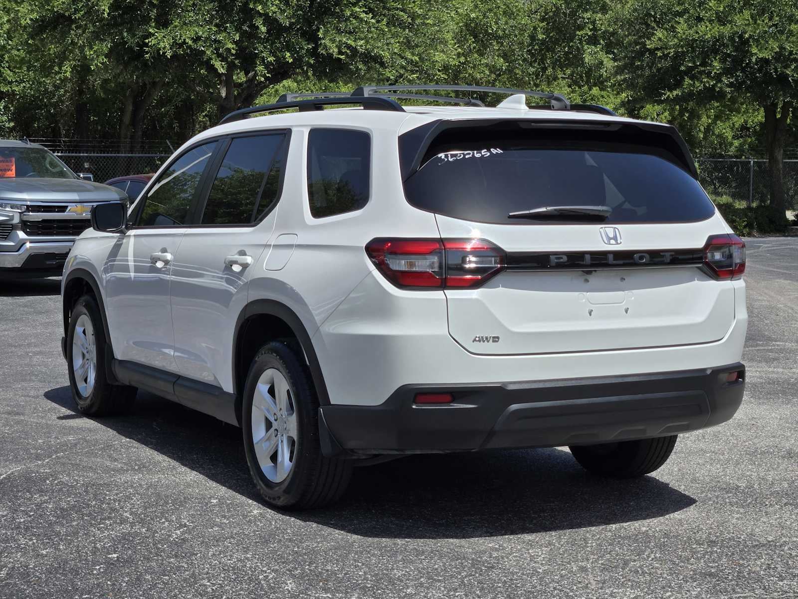 2023 Honda Pilot LX