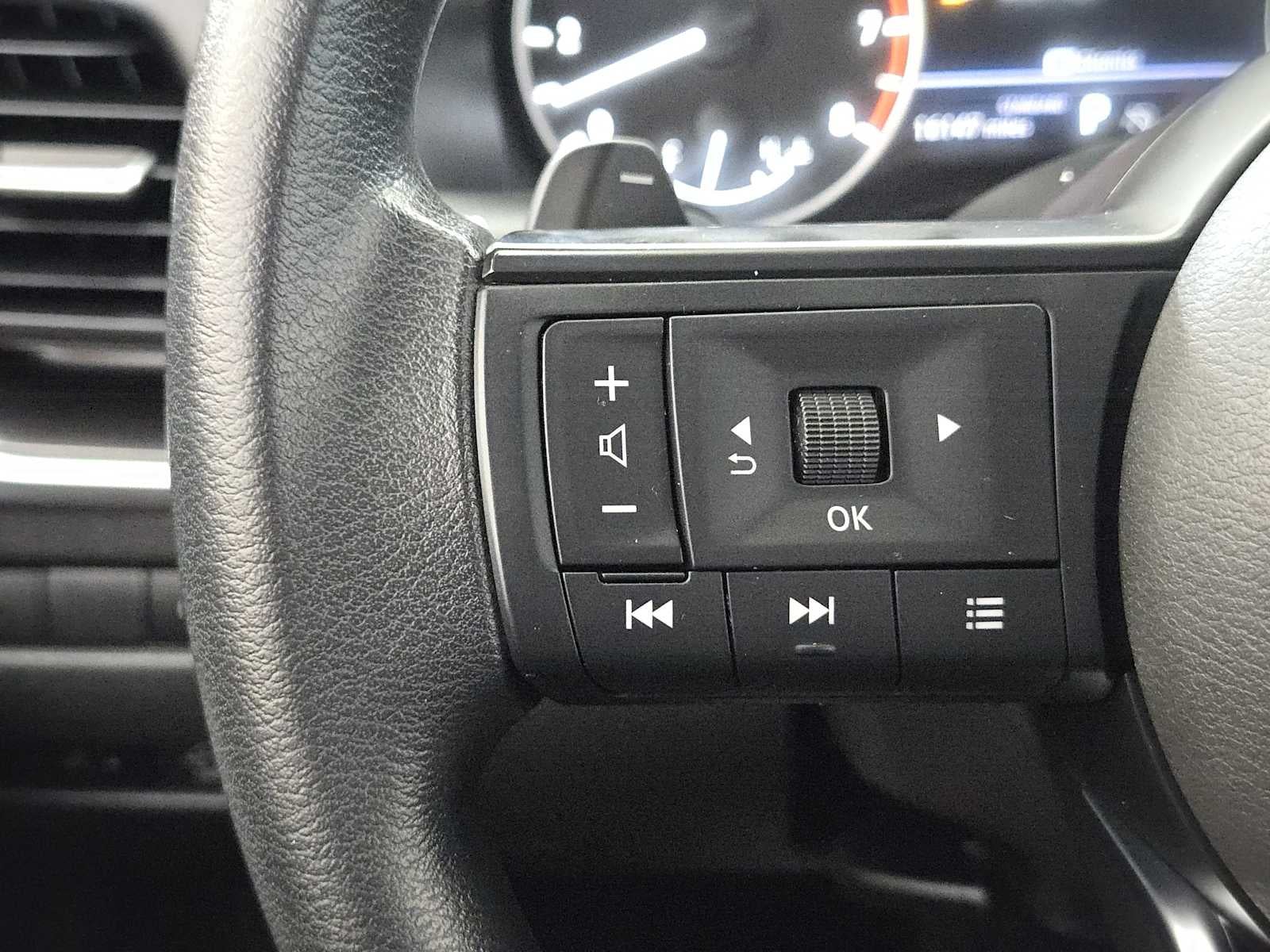 2024 Nissan Rogue SV FWD