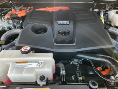 2023 Toyota Sequoia SR5