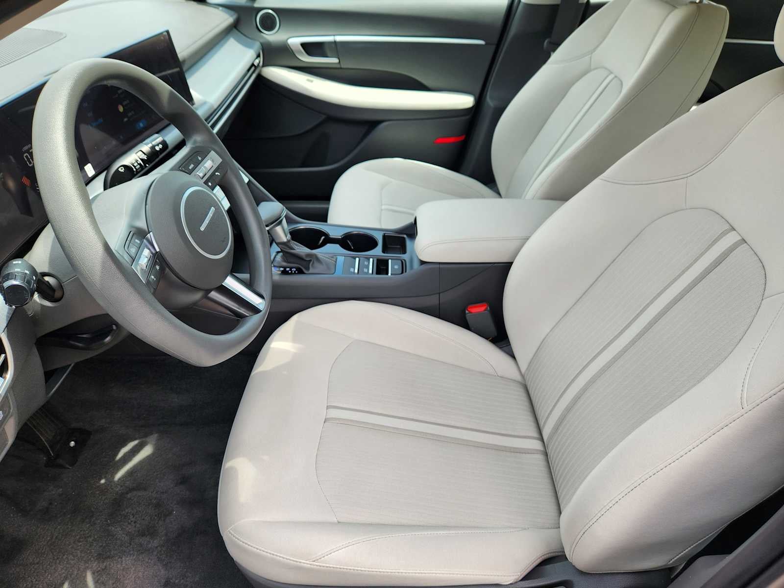 2025 Hyundai Sonata SE