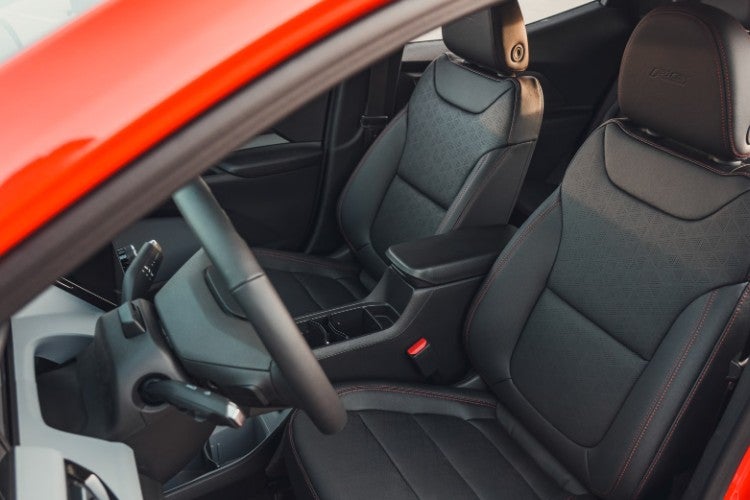 Performance & Driving Experience